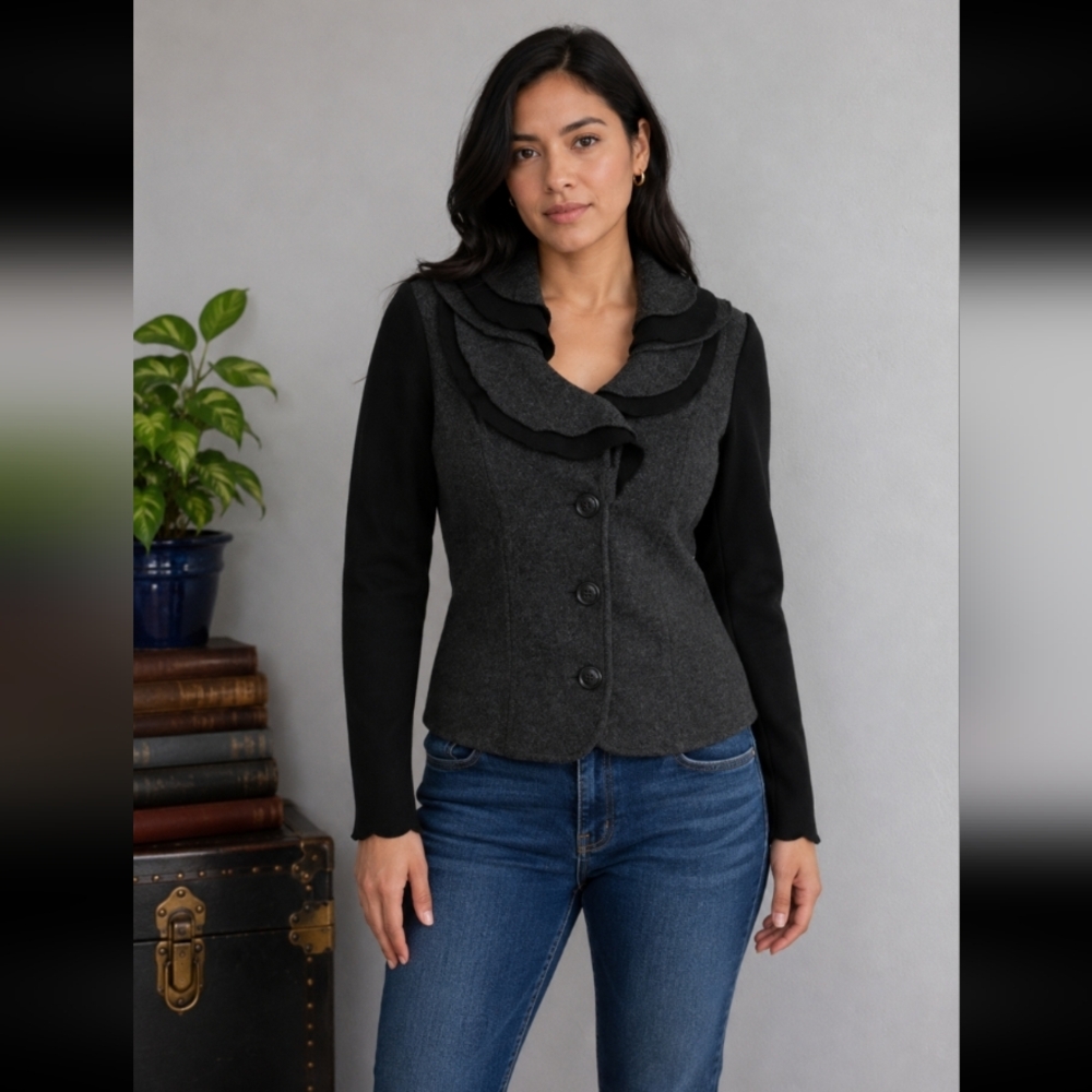 ALFANI Marino Wool Scalloped collar Size 2 Petite